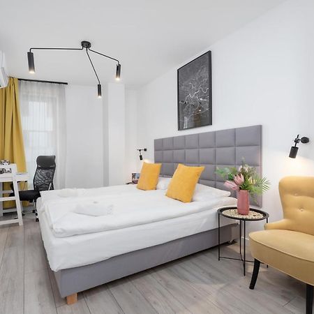 Studio Miodowa Krakow Kazimierz By Renters Apartment Ngoại thất bức ảnh